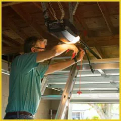 Garage Doors Store Repairs Portland, OR 971-925-3406 - side-opener-08m